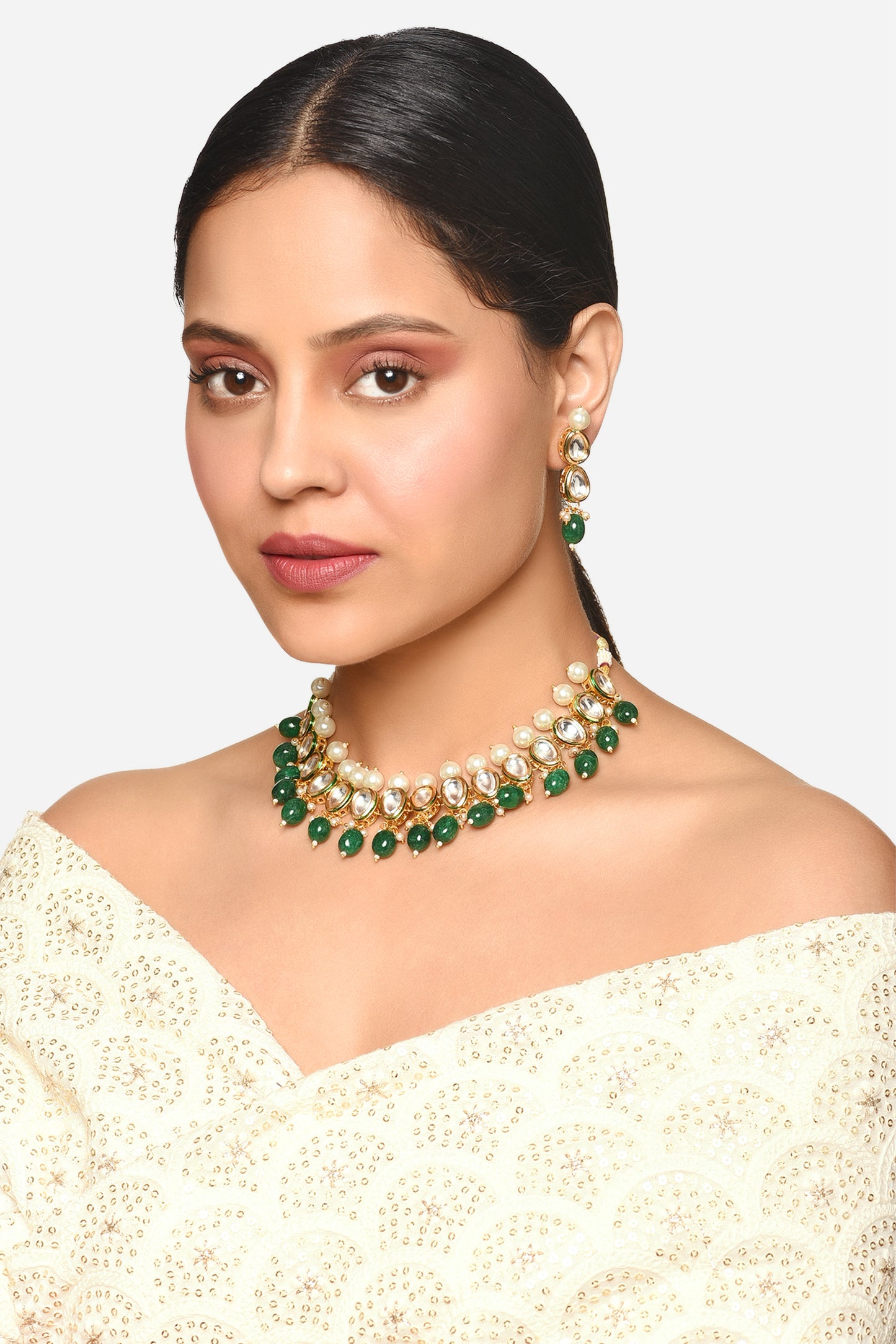 Pearl And Emerald Choker Jewellery Set